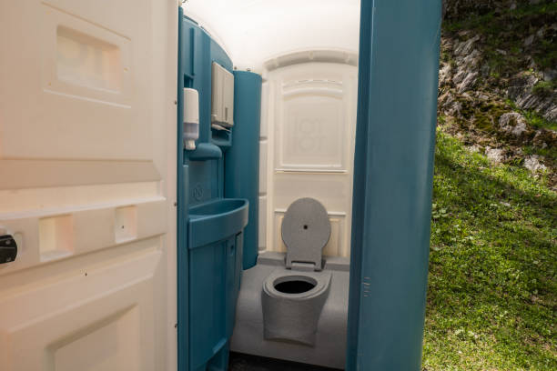 Types of Portable Toilets We Offer in Empire, CA